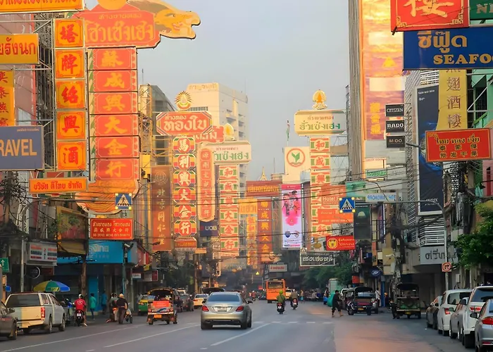 The Character Yaowarat-ตรอกข้าวสาร * Bangkok